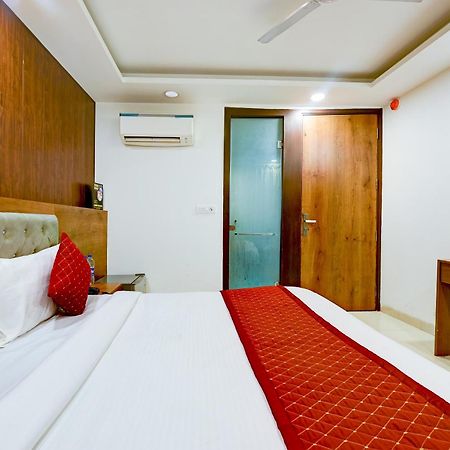 Hotel Grand Qubic Near Delhi Airport Neu-Delhi Exterior foto